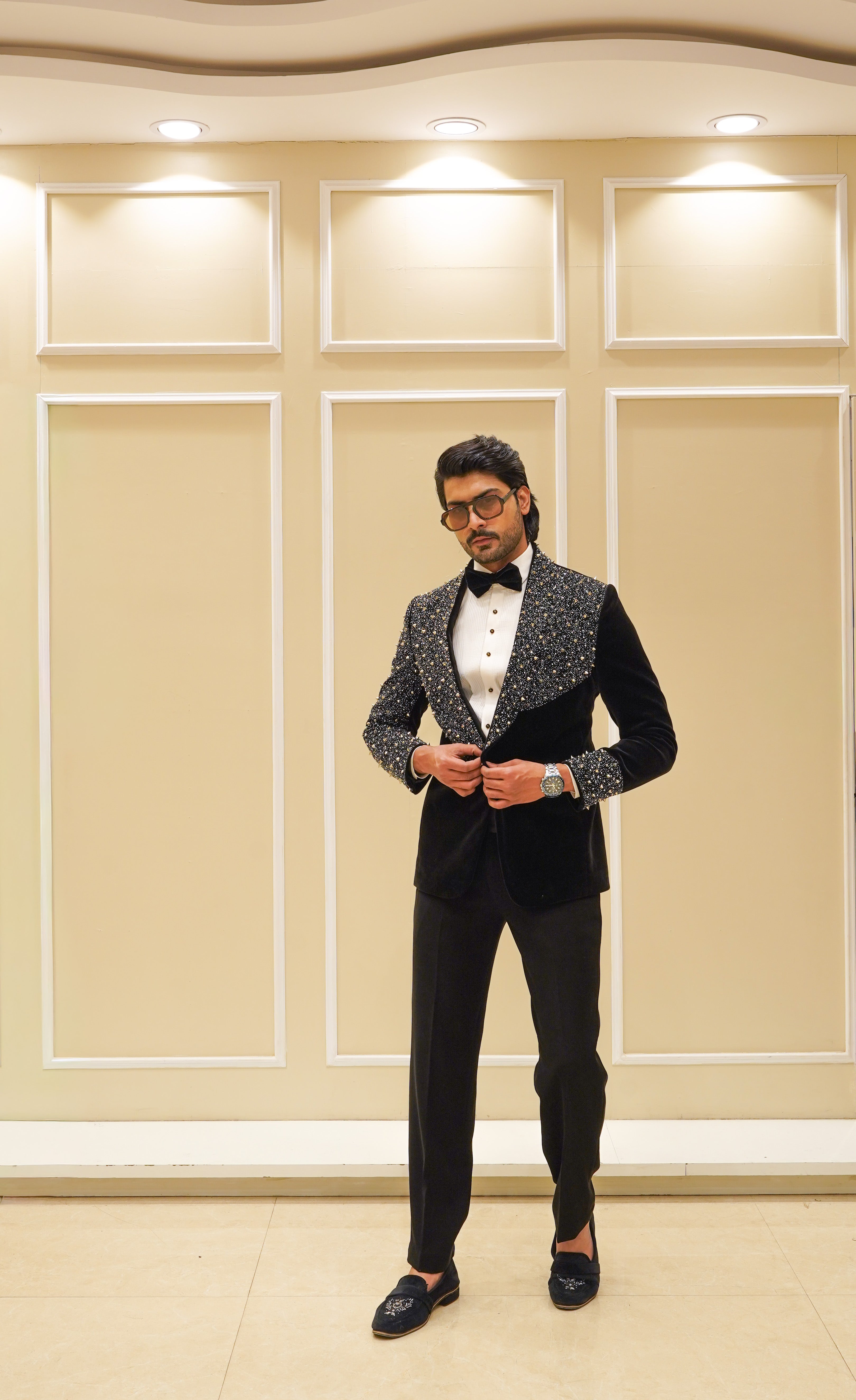 Black Cut Dana Embroidery Tuxedo Set