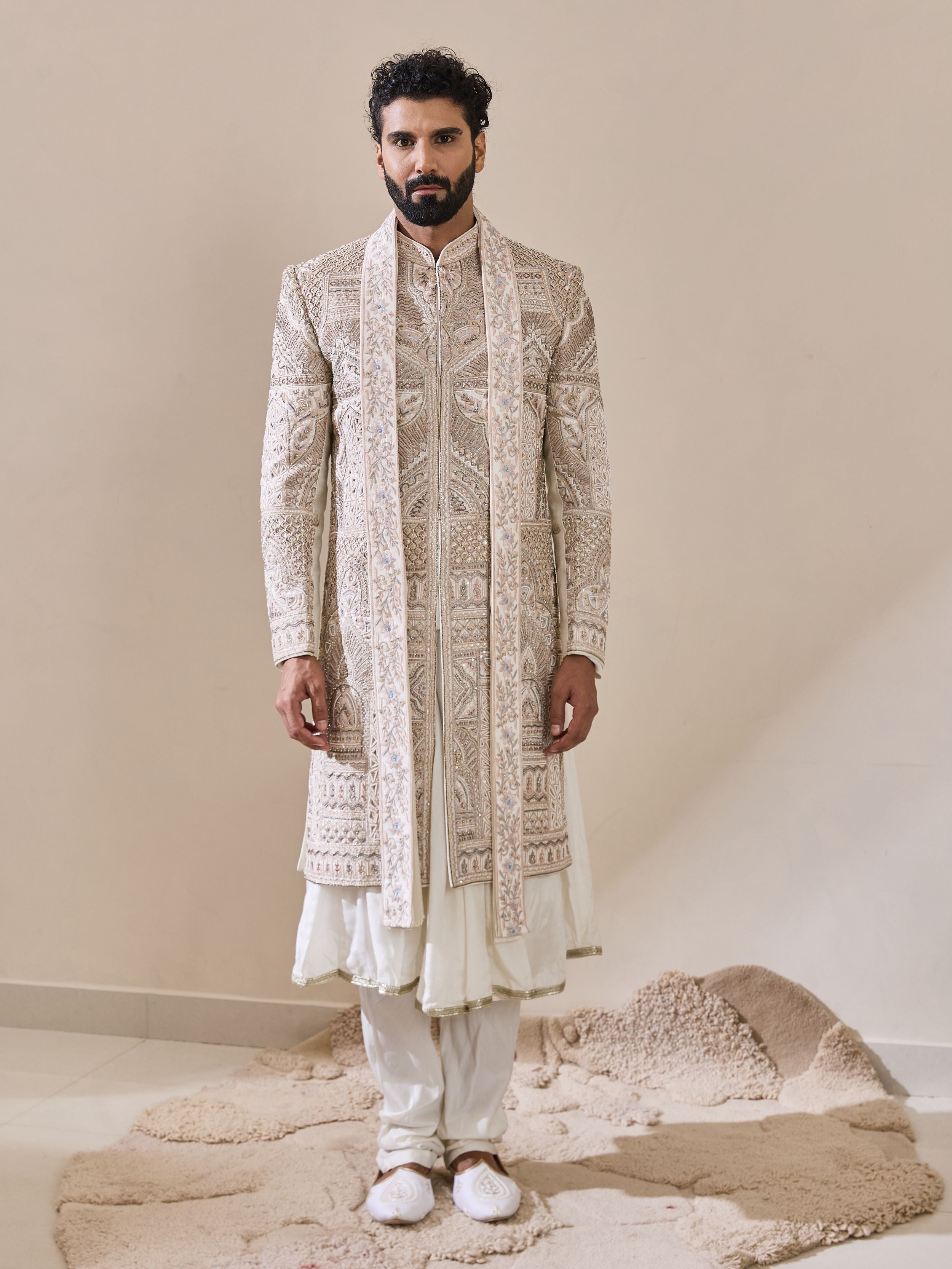Ivory Aari And Zardozi Embroidered Sherwani